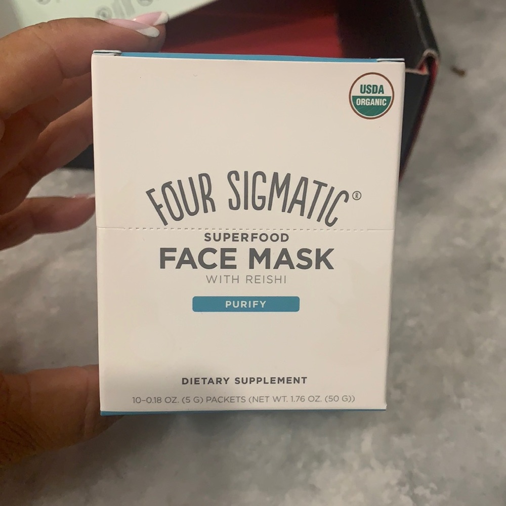Four Sigmatic Superfood Face Mask